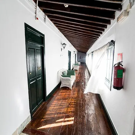 Aguere Ξενοδοχείο *